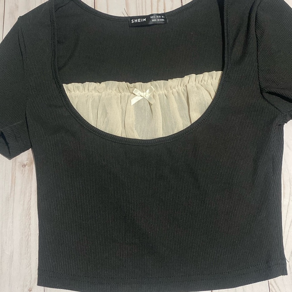 black | cropped shirt | the white part is a little see through